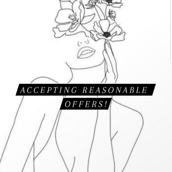 LULU'S & LEVI'S - Picture 1 of 1